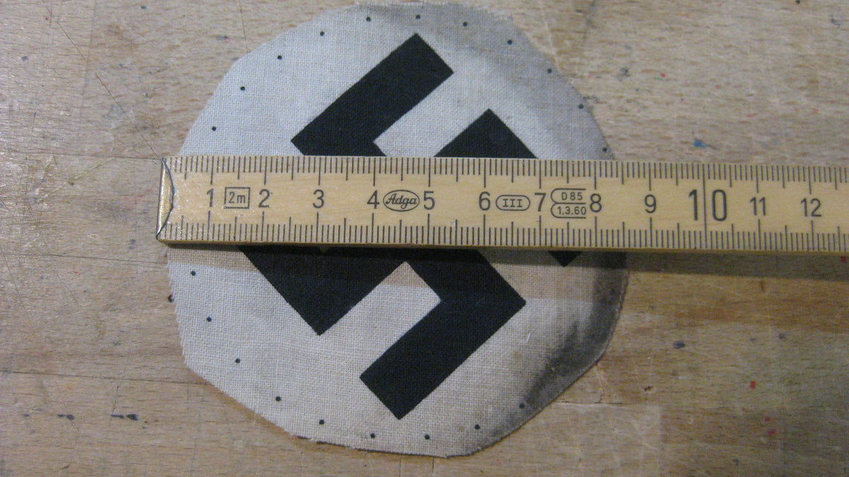 100% alt und ORIGINAL Hakenkreuzauflage für die verschiedenen NSDAP Armbinde Partei SS etc etc