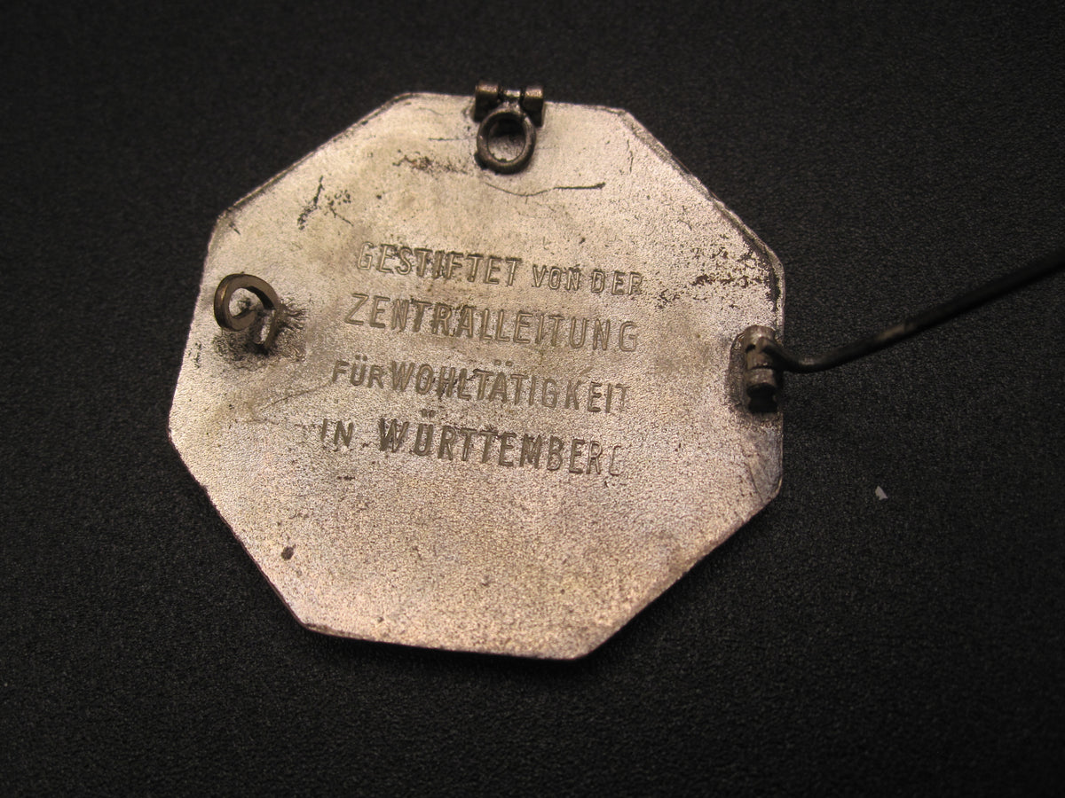 H.W.  -  -   Königreich Württemberg Abzeichen für weibliche Dienstbotinnen Dienstauszeichnung