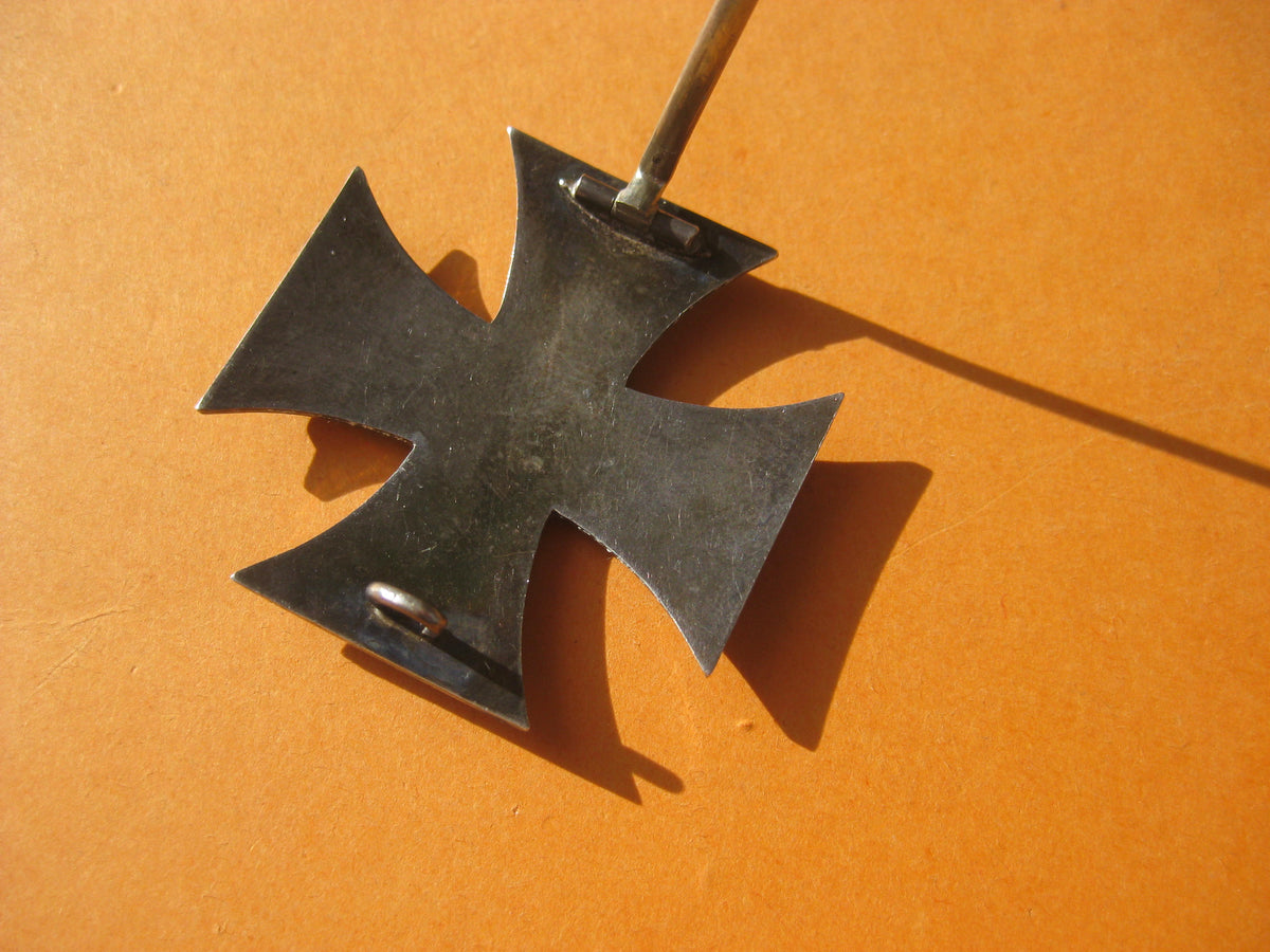 Eisernes Kreuz 1.Klasse 1914 (EK1/14) gewölbte VARIANTE mit Herstellerstempel &quot;B&quot;