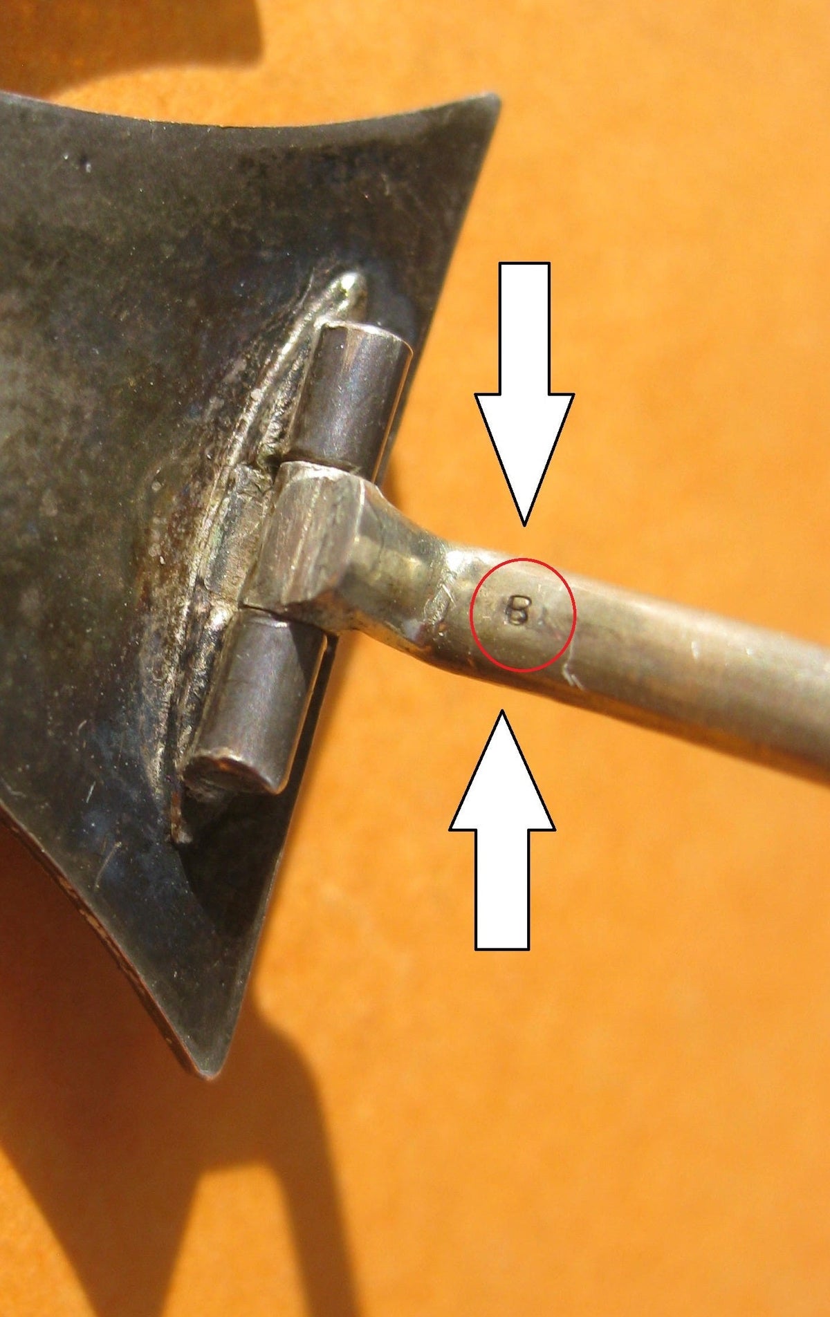 Eisernes Kreuz 1.Klasse 1914 (EK1/14) gewölbte VARIANTE mit Herstellerstempel &quot;B&quot;