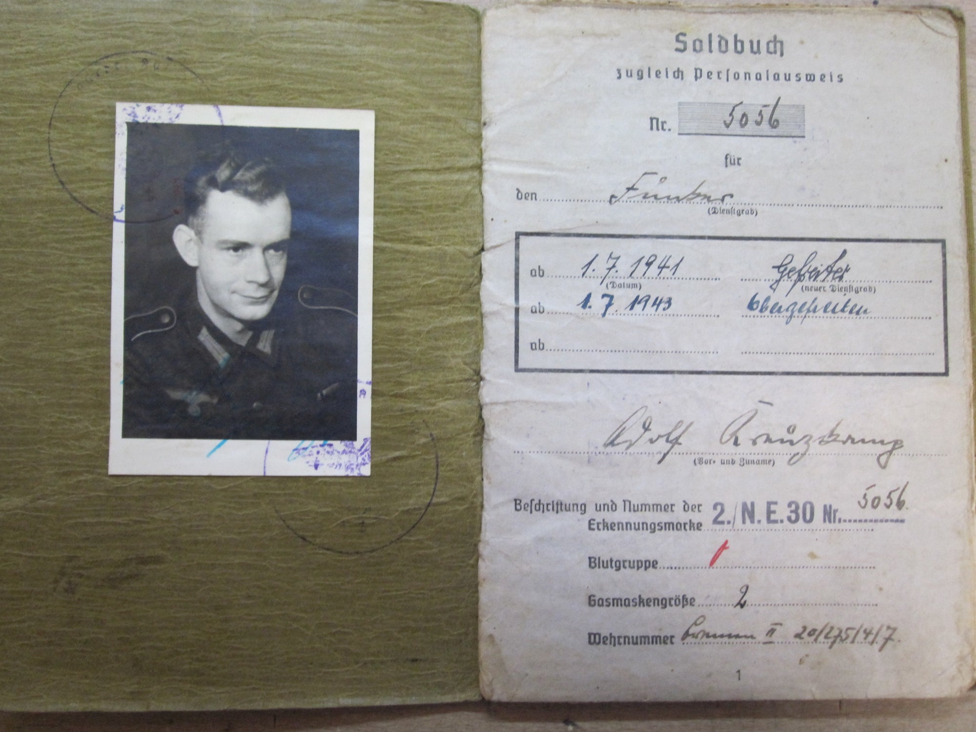 H.W.   Soldbuch Wehrmacht Heer Silberspange " KRIM" !! Verden a.d. Aller / Lübeck / Hamburg