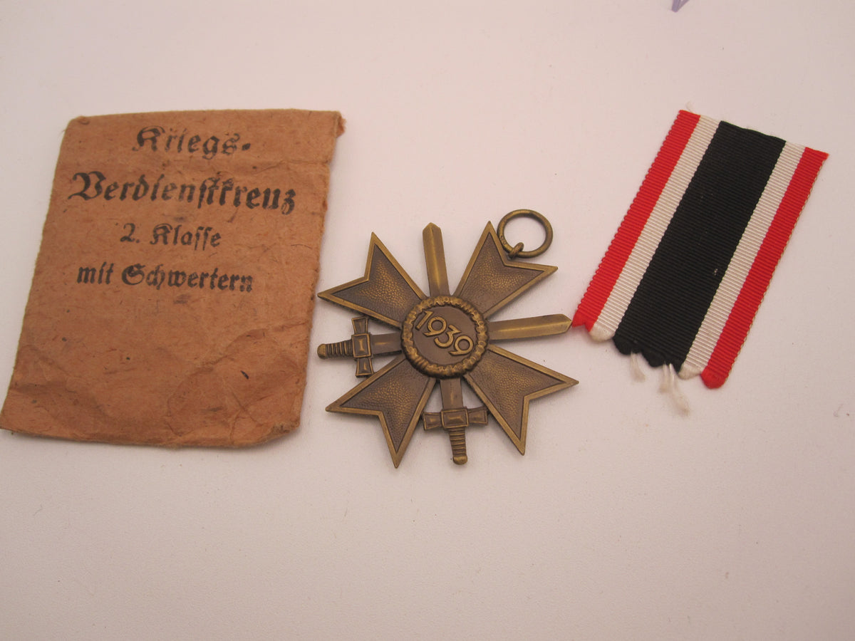 Kriegsverdienstkreuz 2.Klasse mit Schwertern KVK2/39 Hersteller: Robert Hauschild