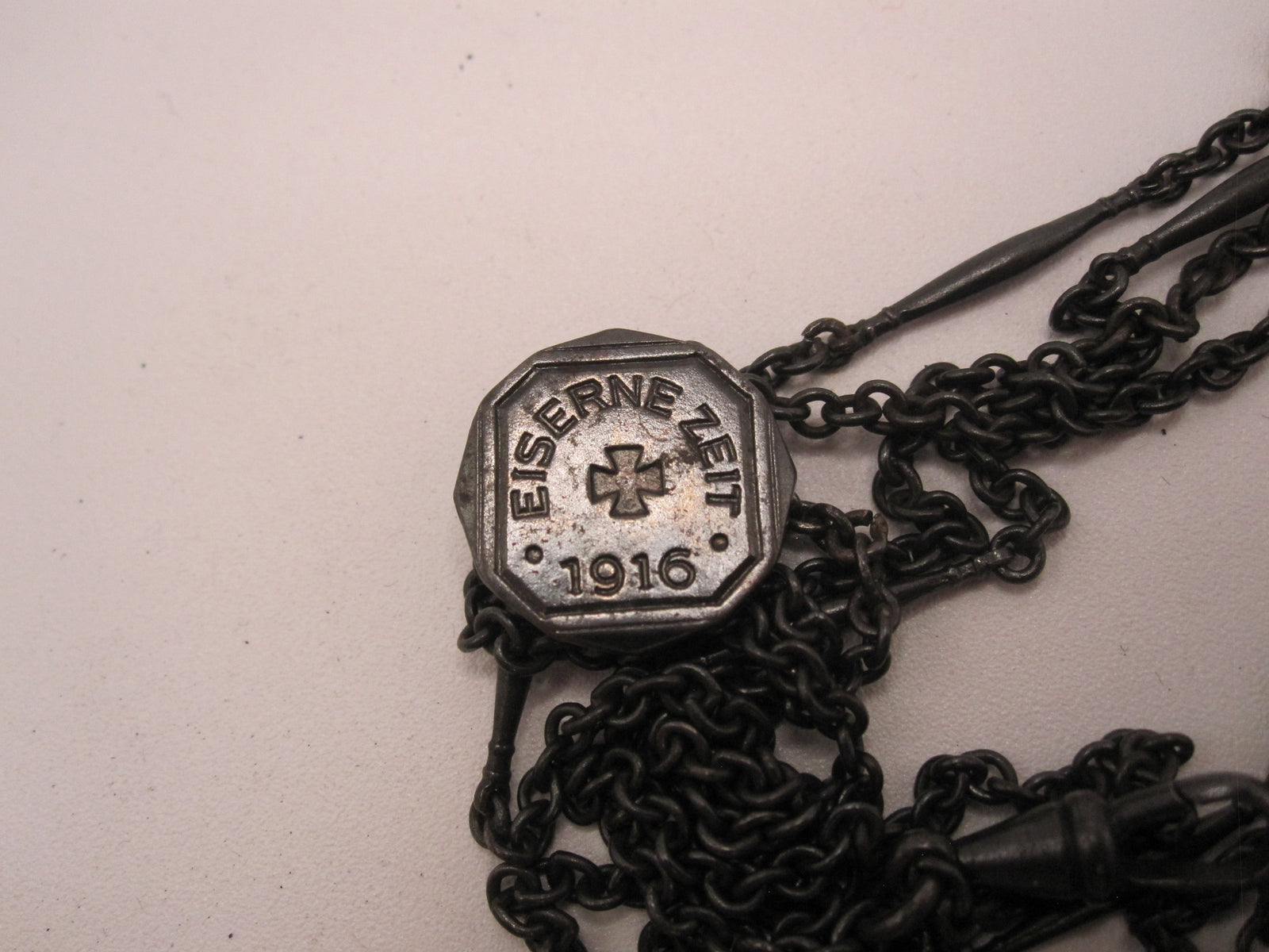 Patriotische Uhrenkette  Aus EISERNER ZEIT von 1916 mit Eisernem Kreuz