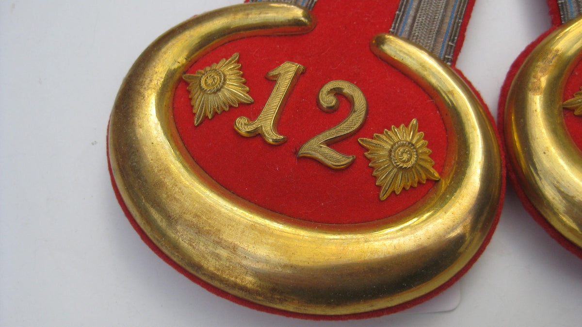 H.W.          Bayern Epauletten 12. königlich bayerisches Infanterie Regiment um 1900