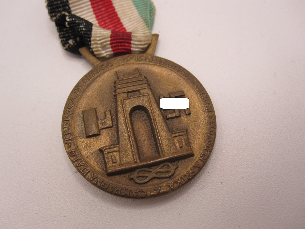 Italienisch-deutsche Afrika Feldzugsmedaille / Italien in BRONZE