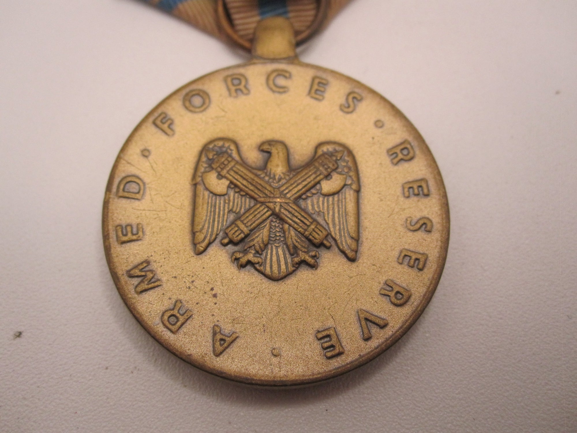 H.W.  - -   USA  Armed Forces Reserve Medal / NATIONAL GUARD