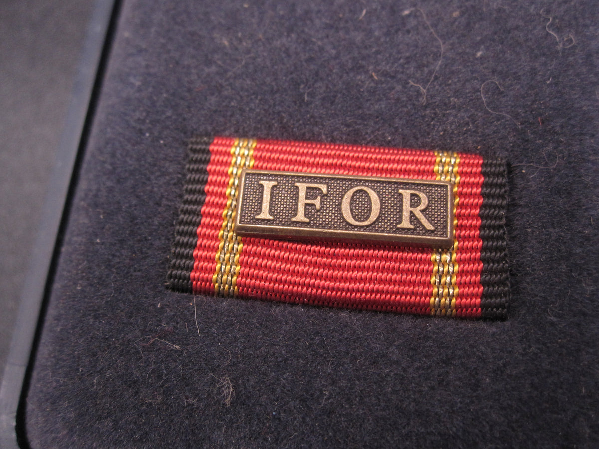 H.W.  - -   NATO Einsatzmedaille der Bundeswehr IFOR in BOSNIEN - HERZEGOWINA Jugoslawien