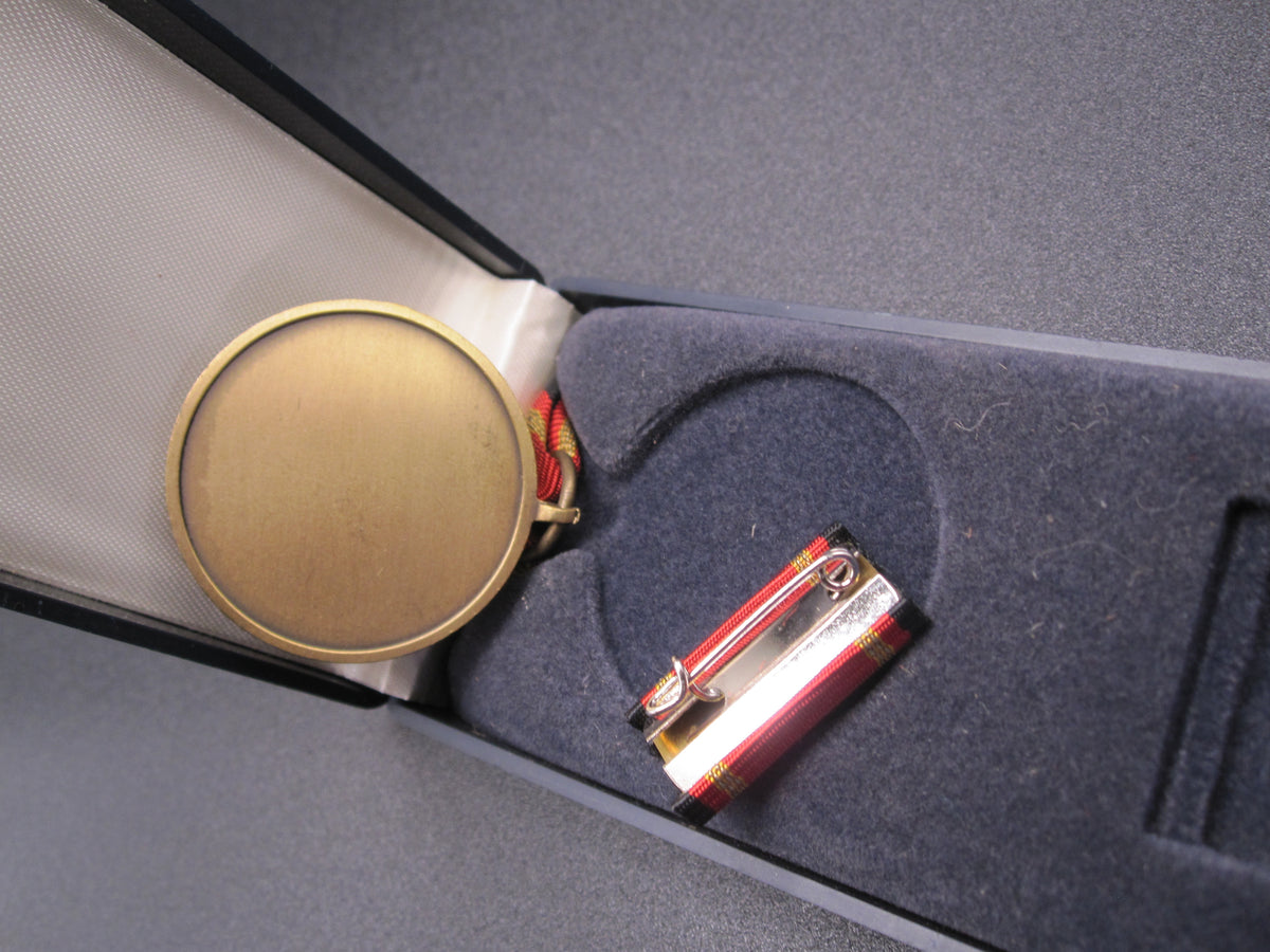 H.W.  - -   NATO Einsatzmedaille der Bundeswehr IFOR in BOSNIEN - HERZEGOWINA Jugoslawien