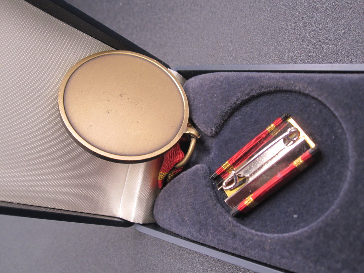 H.W.  - -   Einsatzmedaille der Bundeswehr OSZE 1 in Bronze für EINEN Einsatz