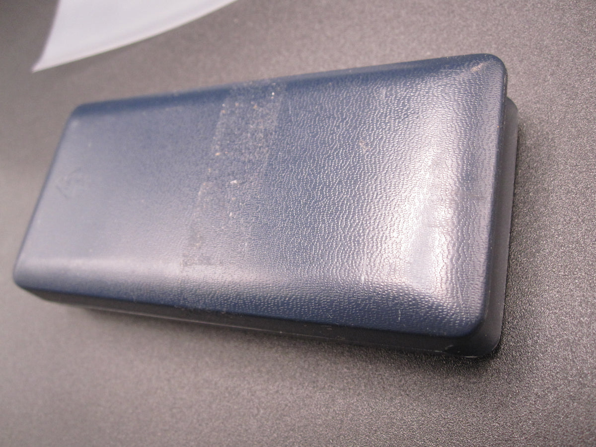 H.W.  - -   Einsatzmedaille der Bundeswehr UNSCOM in Bronze für IRAK