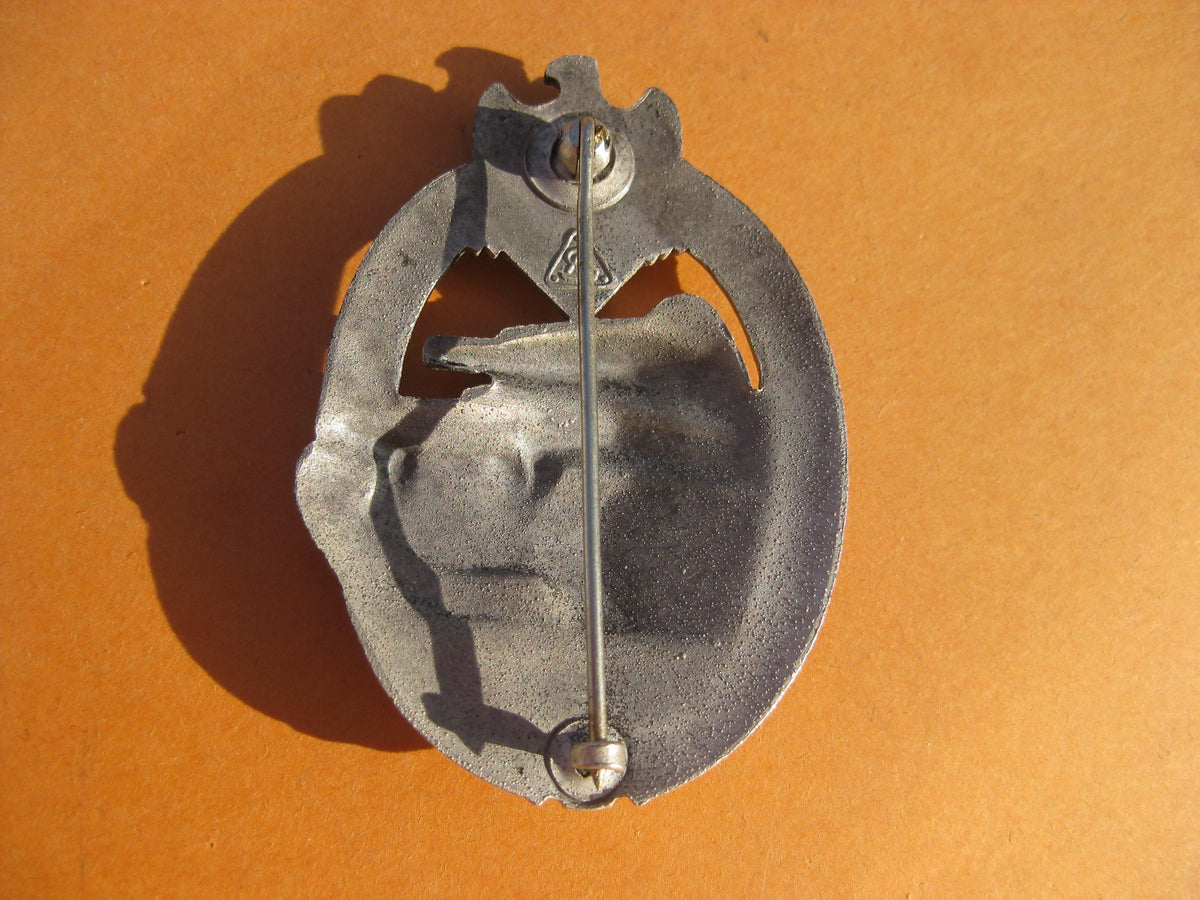 Panzerkampfabzeichen in Silber Hersteller: AS im Dreieck MINT CONDITON