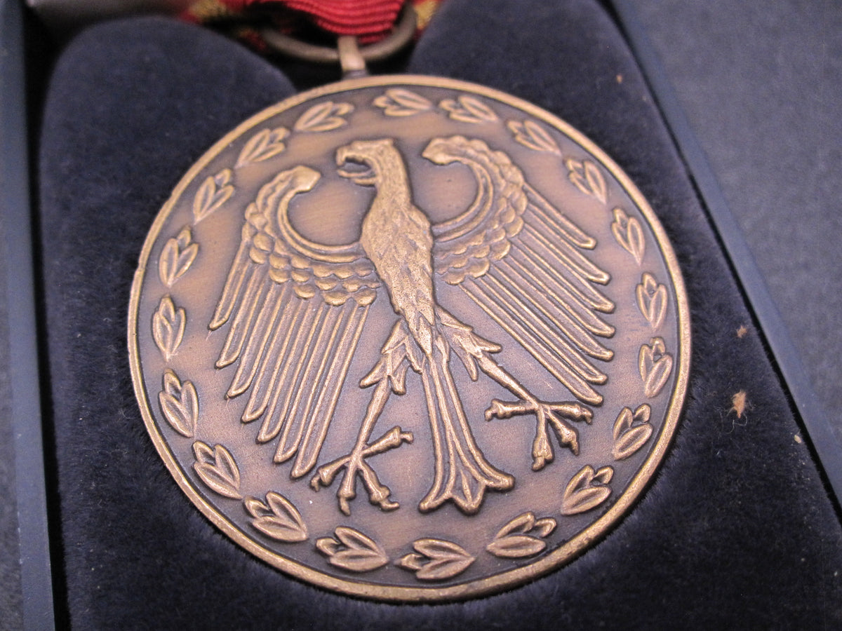 H.W.  - -   Einsatzmedaille der Bundeswehr UNOMIG  in Bronze für Georgien &amp; Abchasien
