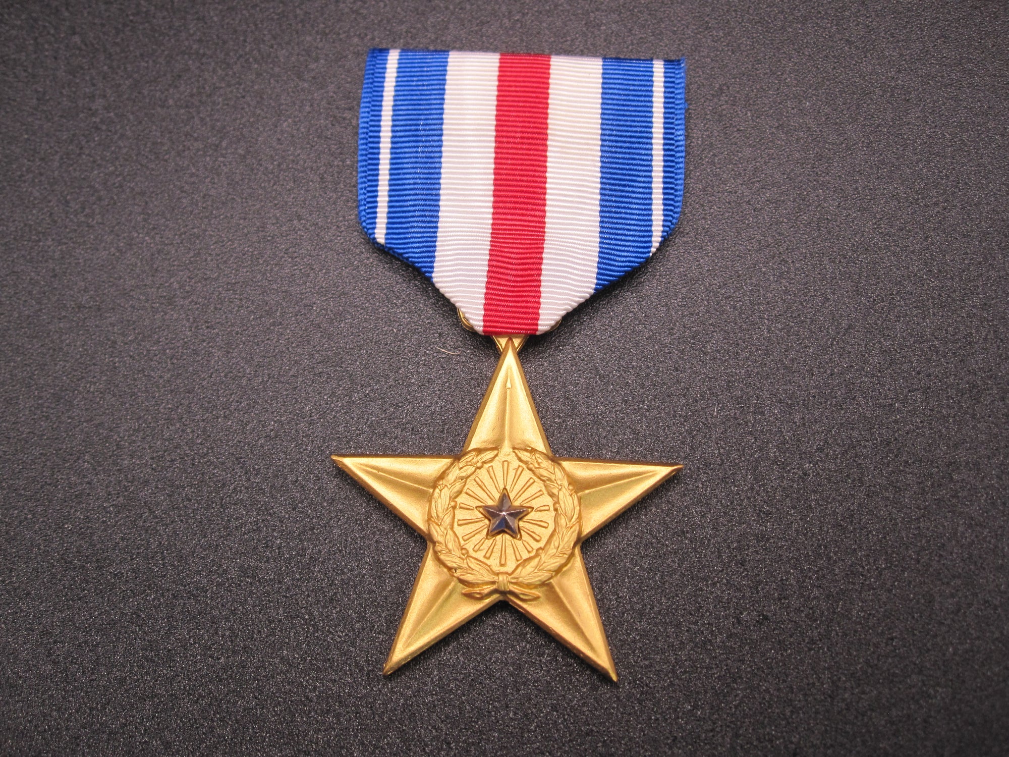 H.W.  - -  Orden USA Medaille Silver Star Medal