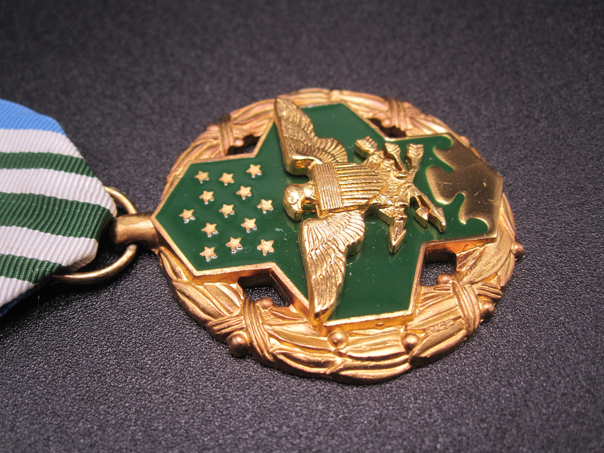 H.W.  - -  Orden USA US Joint Service Commendation Medal