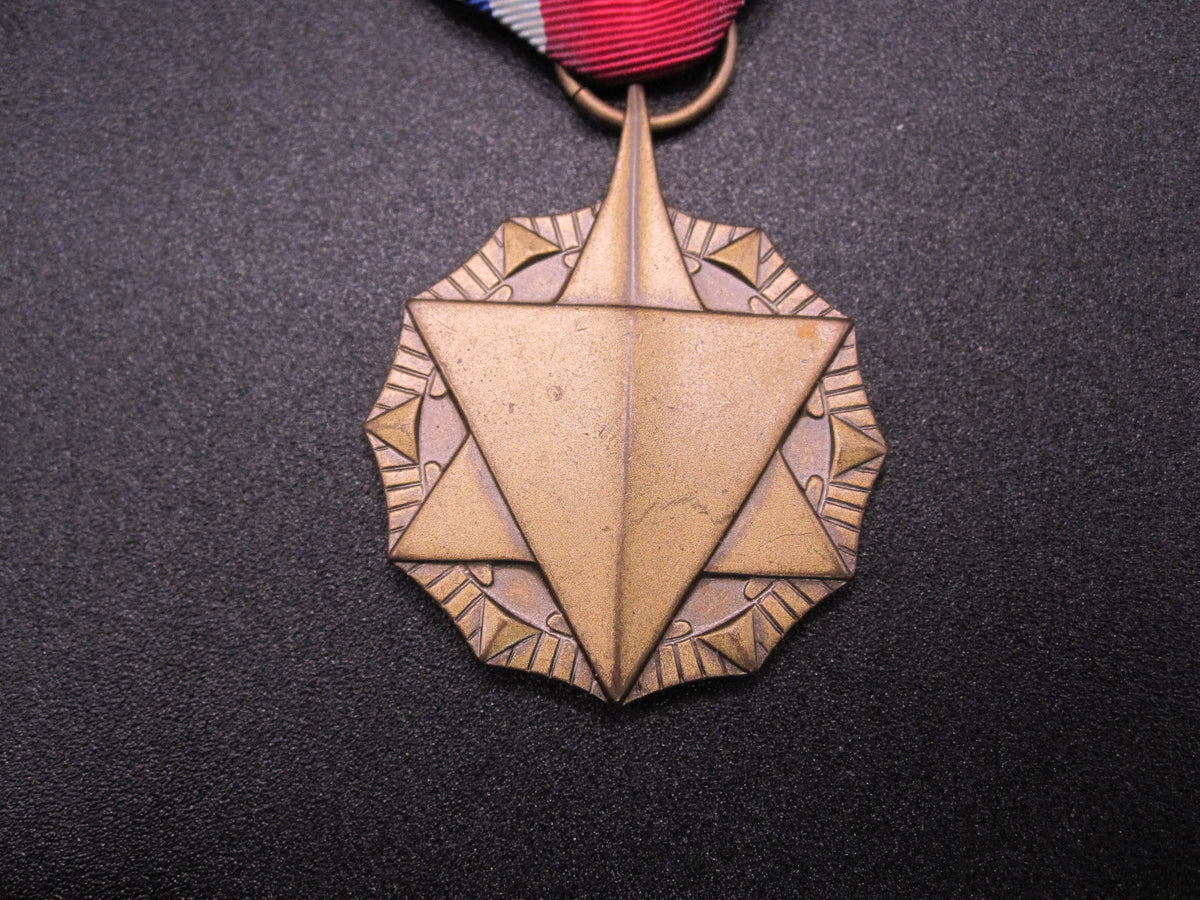 H.W.  - -    Combat Readiness Medal  der Air Force