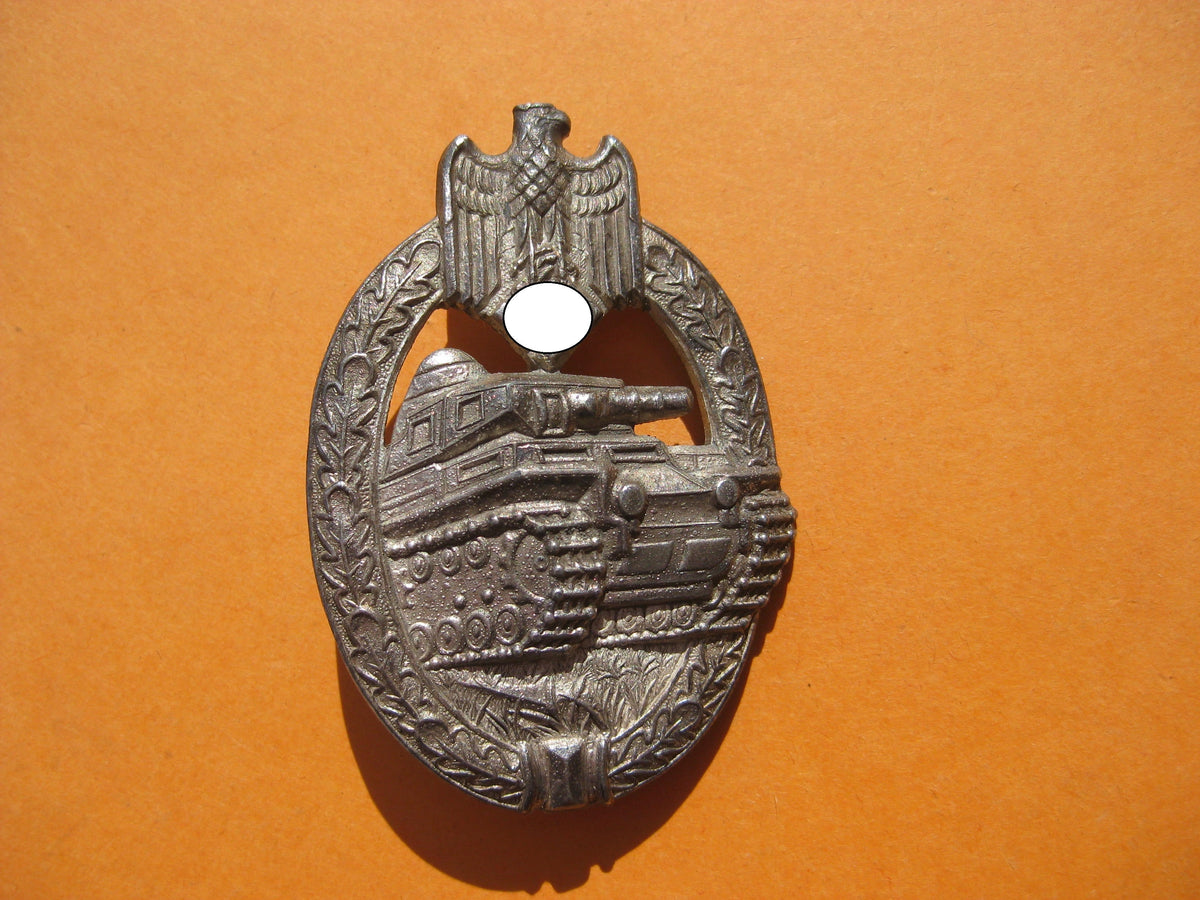 Panzerkampfabzeichen in Silber Hersteller: Adolf Scholze