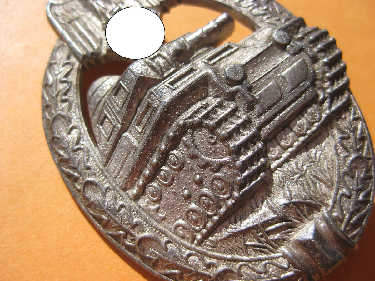 Panzerkampfabzeichen in Silber Hersteller: Adolf Scholze