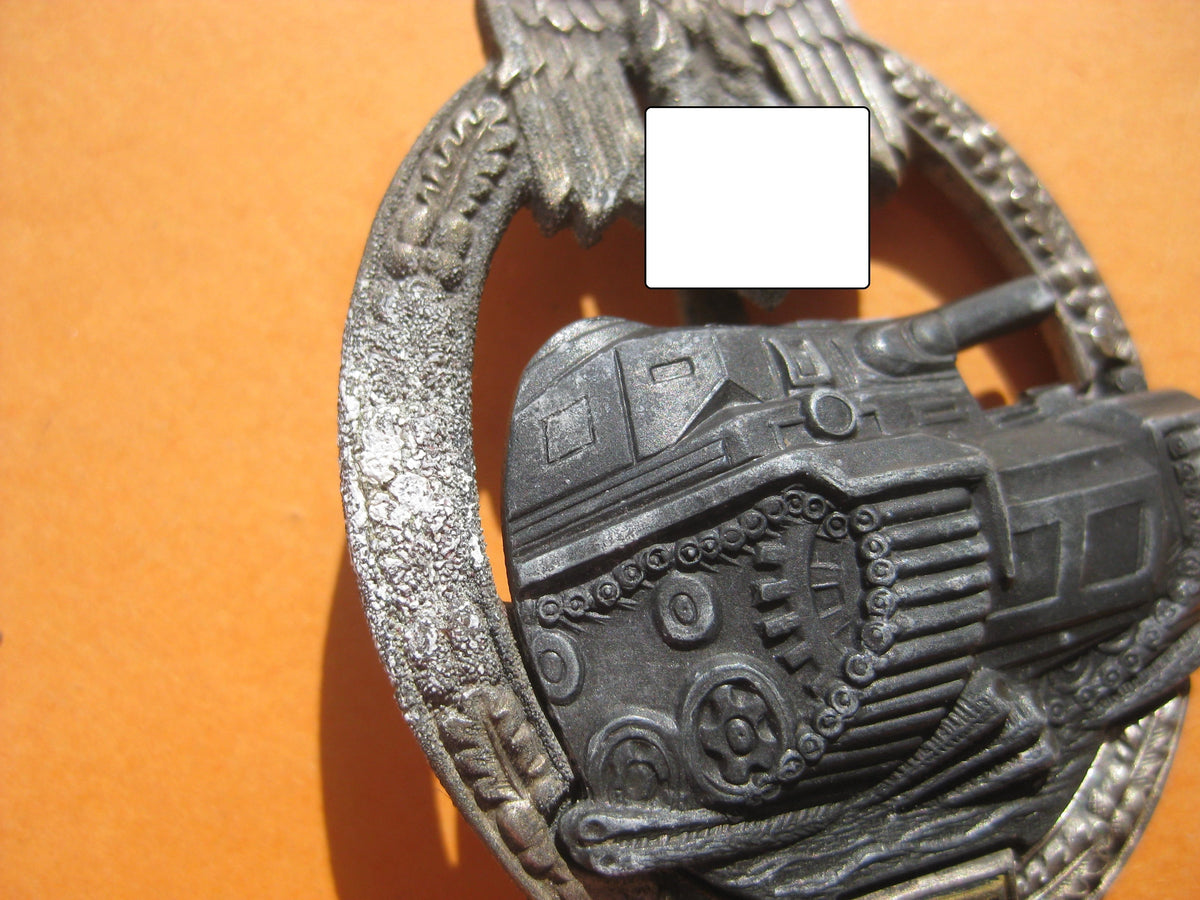 Panzerkampfabzeichen in Silber mit EINSATZZAHL &quot;25&quot;
