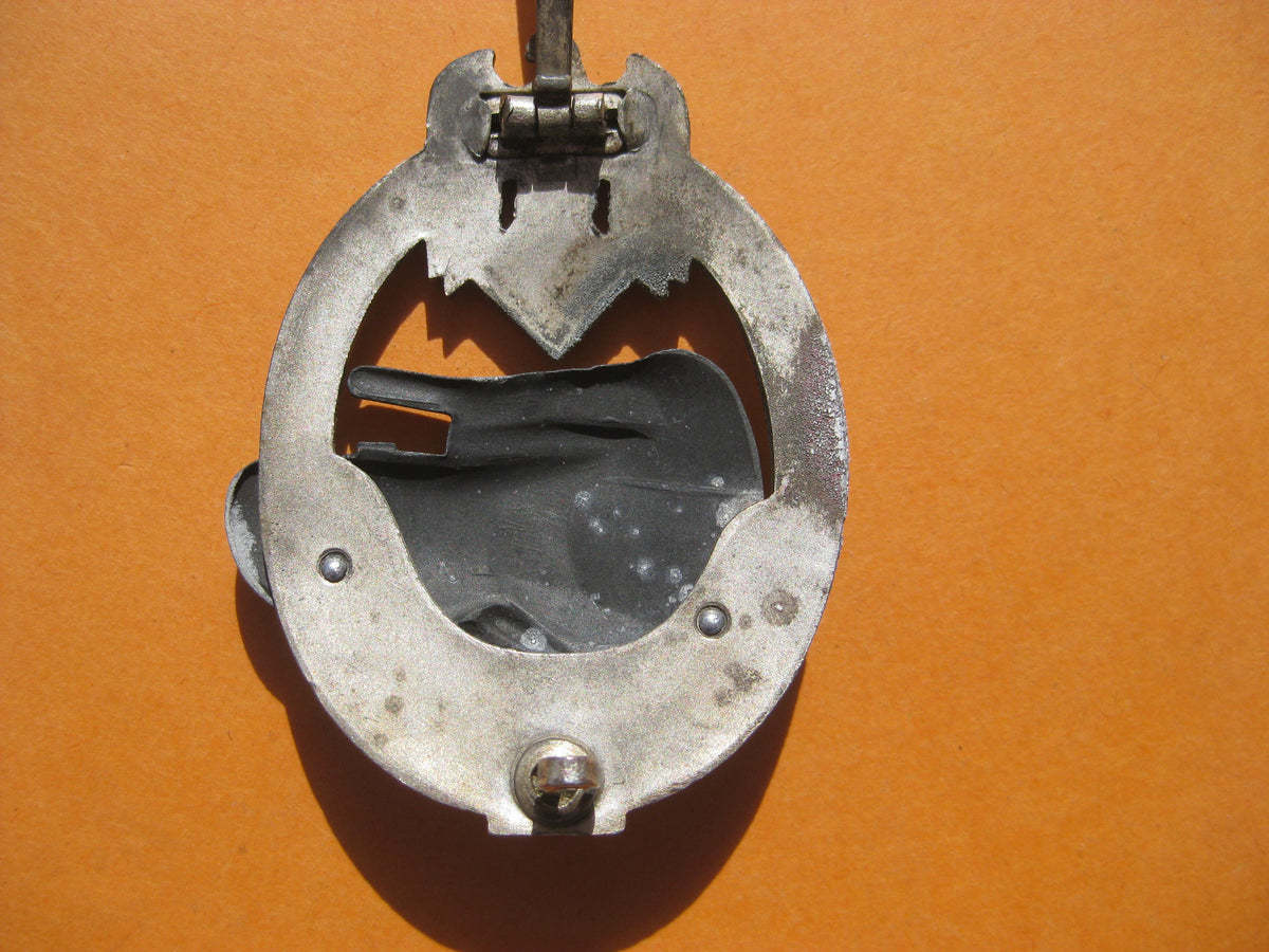 Panzerkampfabzeichen in Silber mit EINSATZZAHL &quot;25&quot;