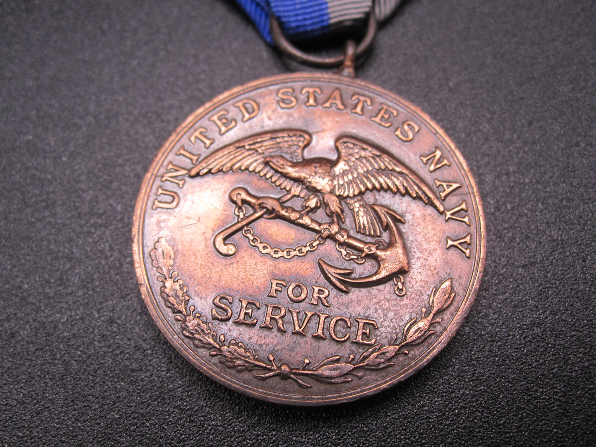 H.W.  - -    Civil War Medal 1861 - 1865