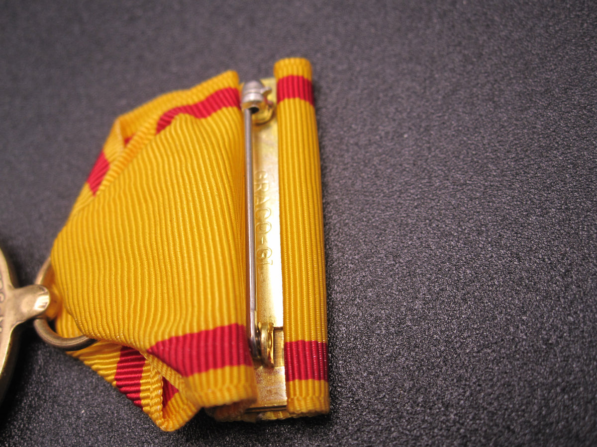 H.W.  - -    CHINA Service Medal