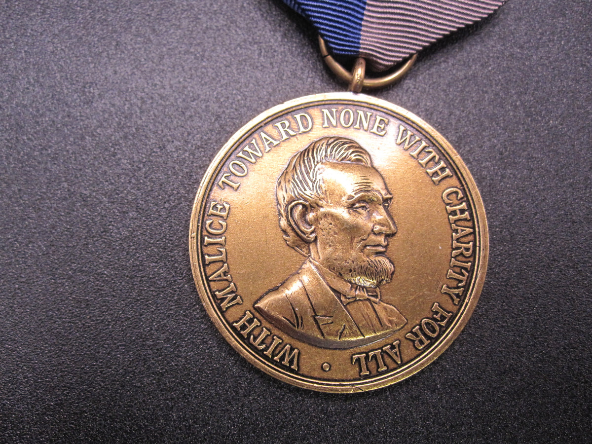 H.W.  - -    Civil War Medal 1861 - 1865