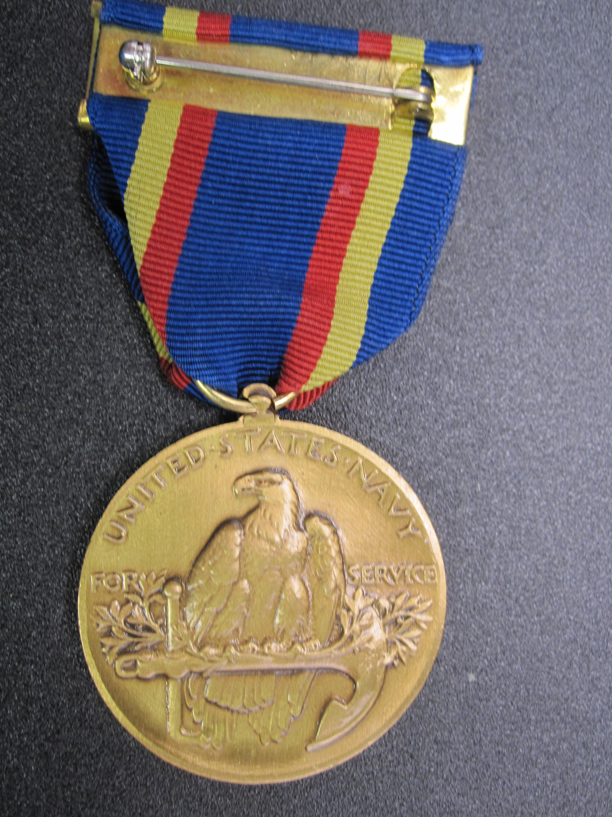 H.W.  - -    Yangtse CHINA Service Medal 1926-1932