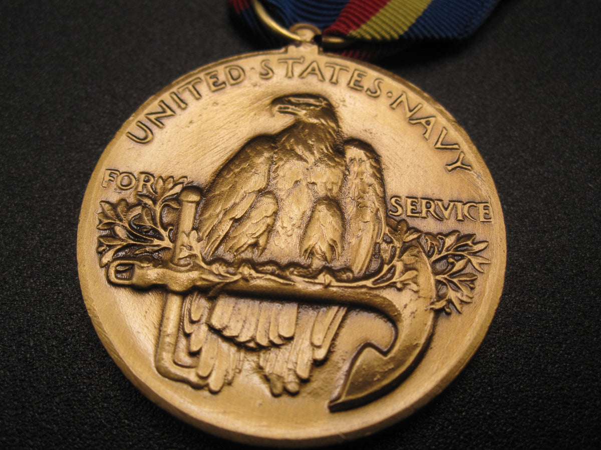 H.W.  - -    Yangtse CHINA Service Medal 1926-1932