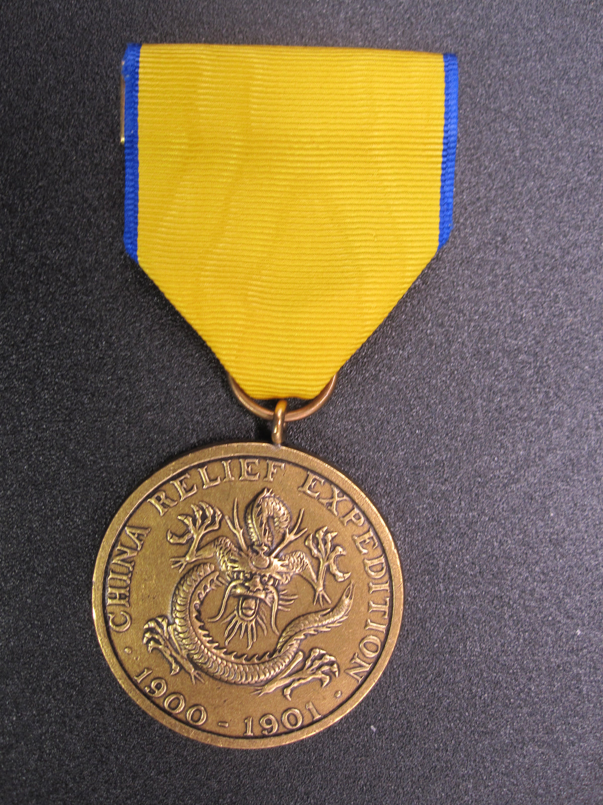 H.W.  - -    CHINA Relief Expedition Medal 1900 - 1901
