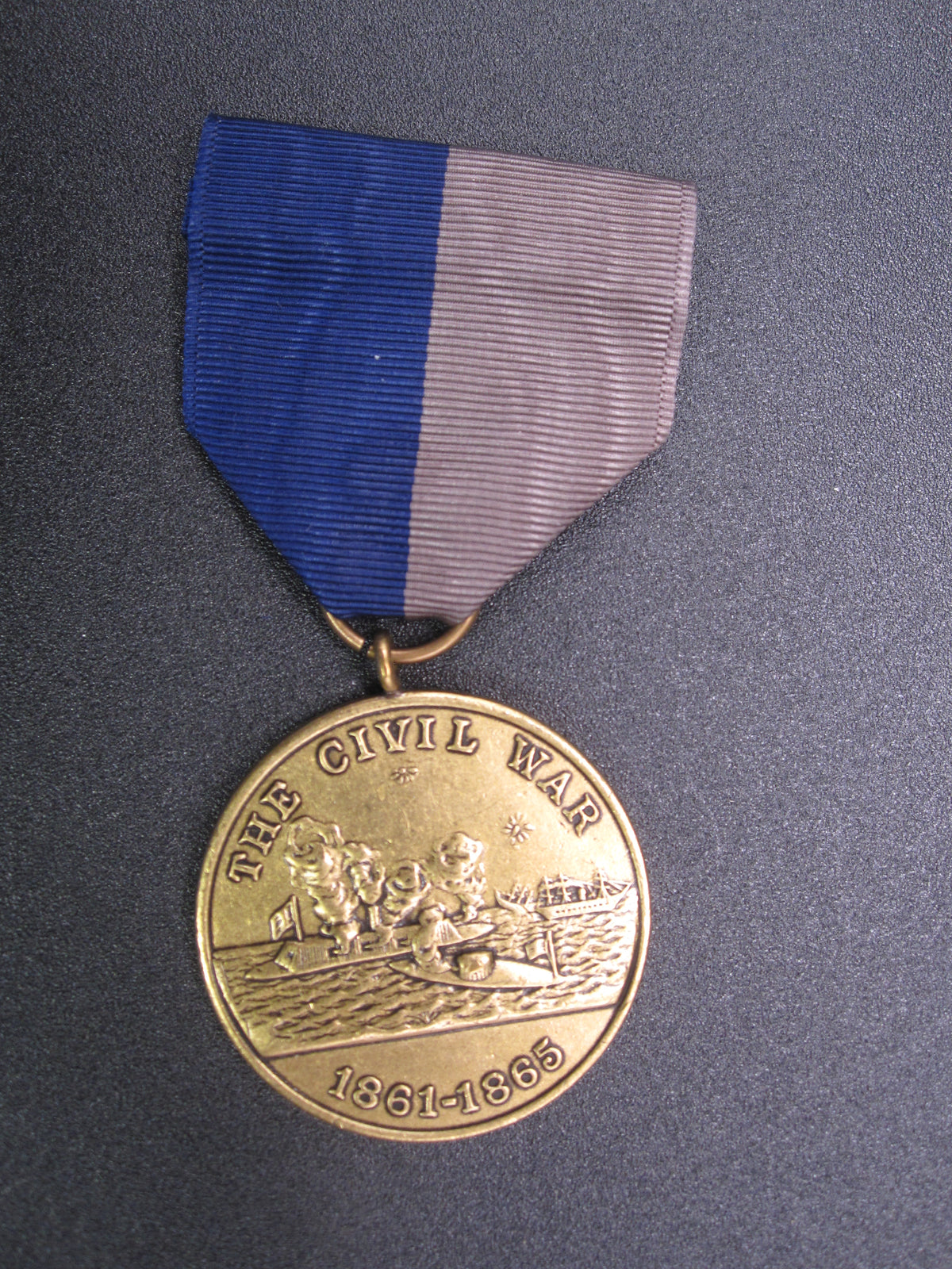 H.W.  - -    Civil War Medal 1861 - 1865