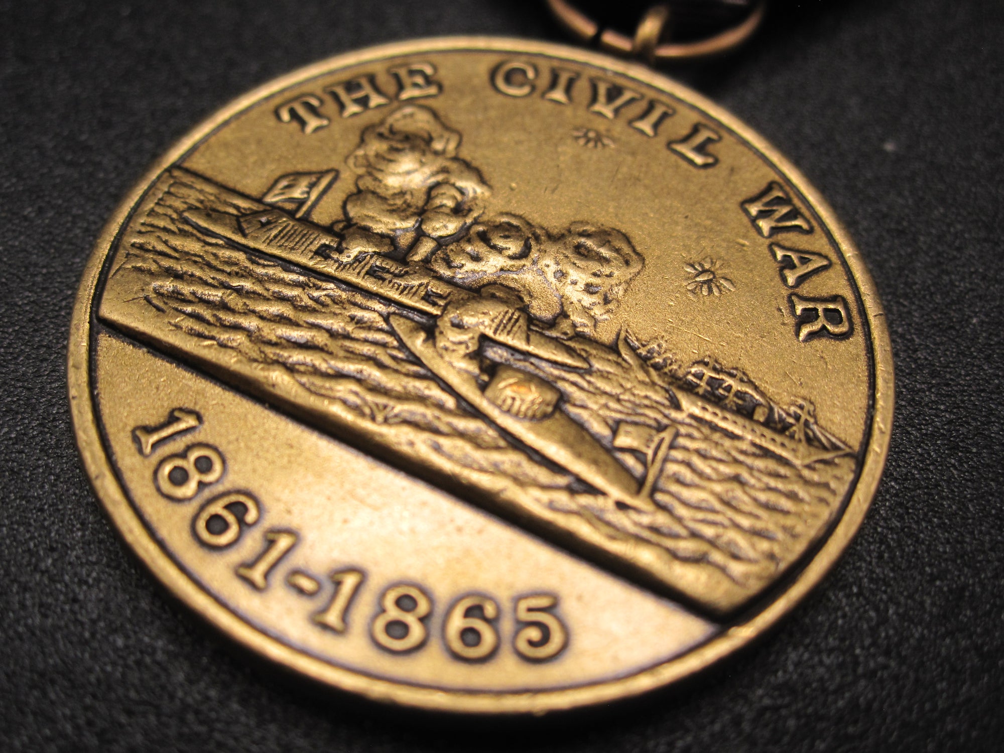 H.W.  - -    Civil War Medal 1861 - 1865