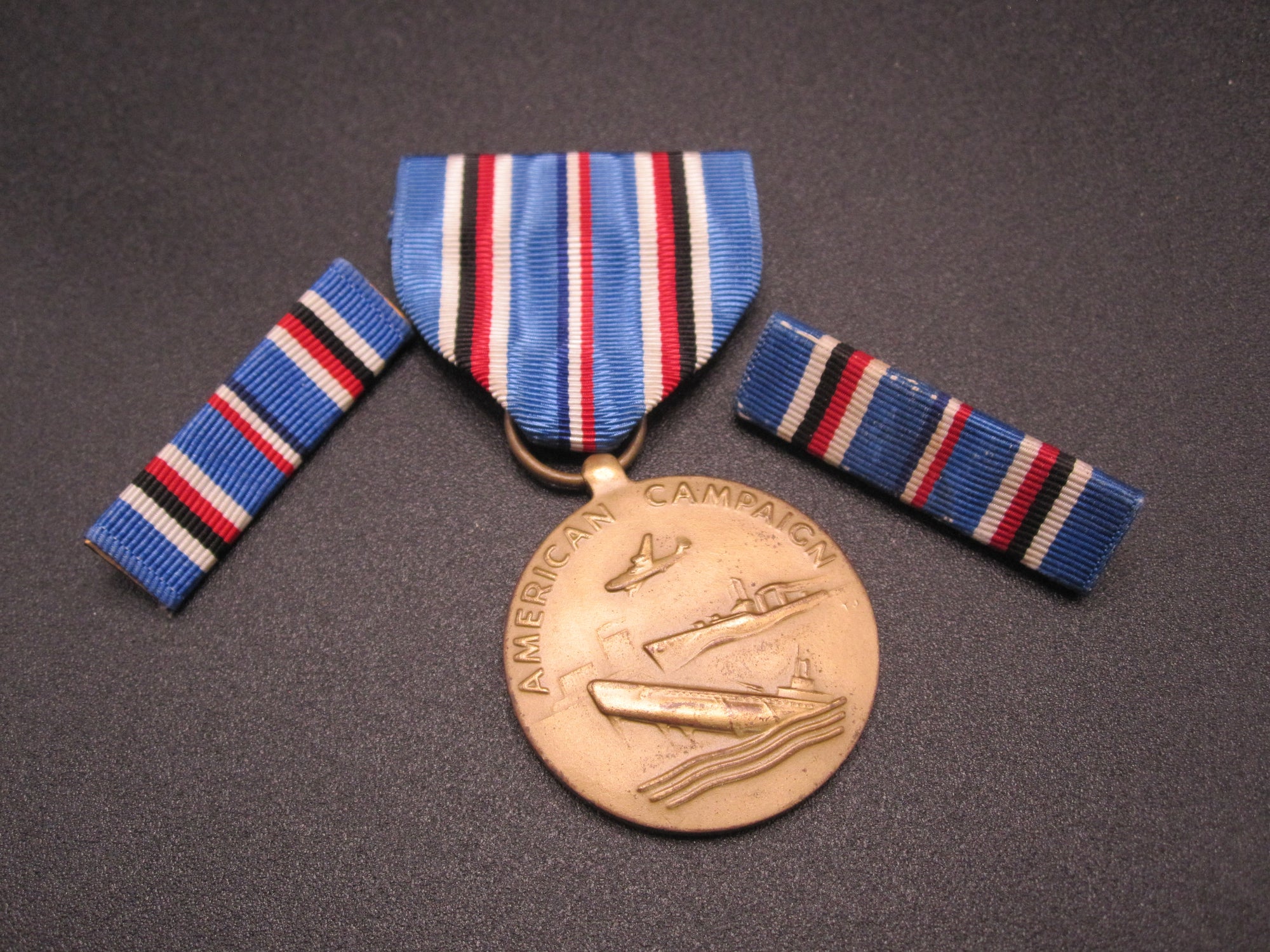 H.W.  - -    American Campaign Medal 1941 - 1945