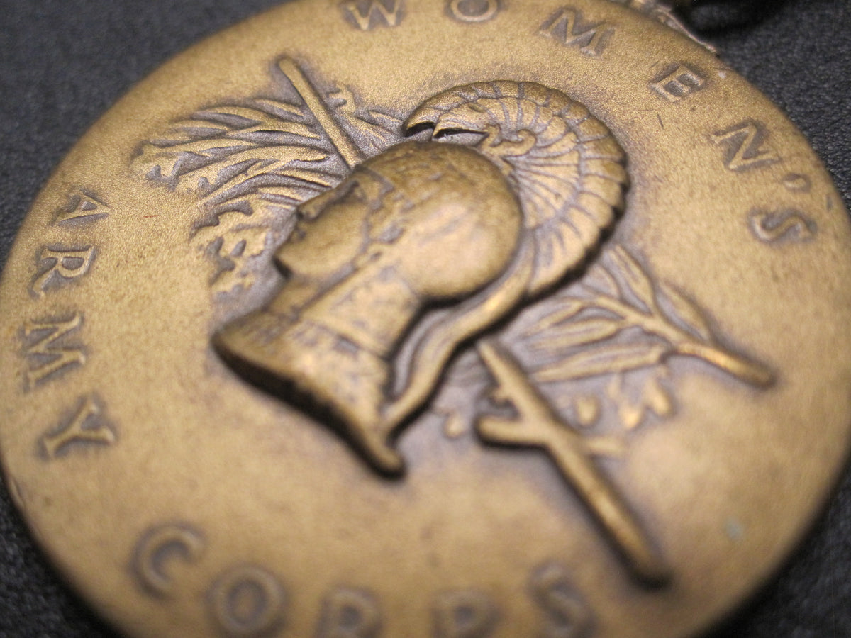 H.W.  - -    Women&#39;s Army Corps Service Medal 1942 - 1943