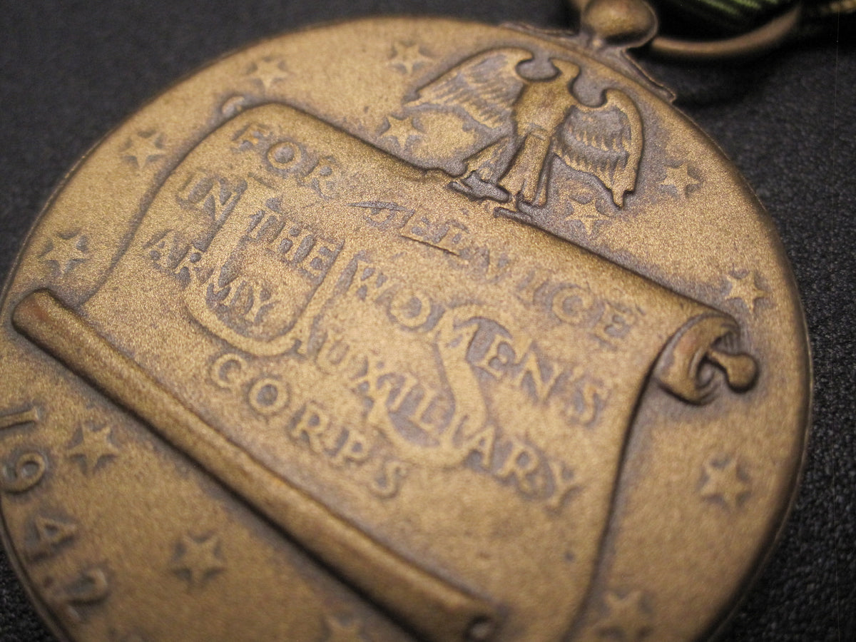 H.W.  - -    Women&#39;s Army Corps Service Medal 1942 - 1943