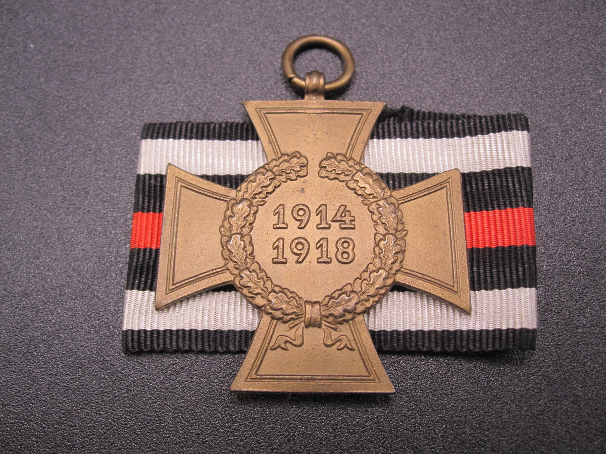 Ehrenkreuz des 1.Weltkrieges  für Kriegsteilnehmer 1914 - 1918 Hersteller: P.&amp;.C.L. in Mint Condition