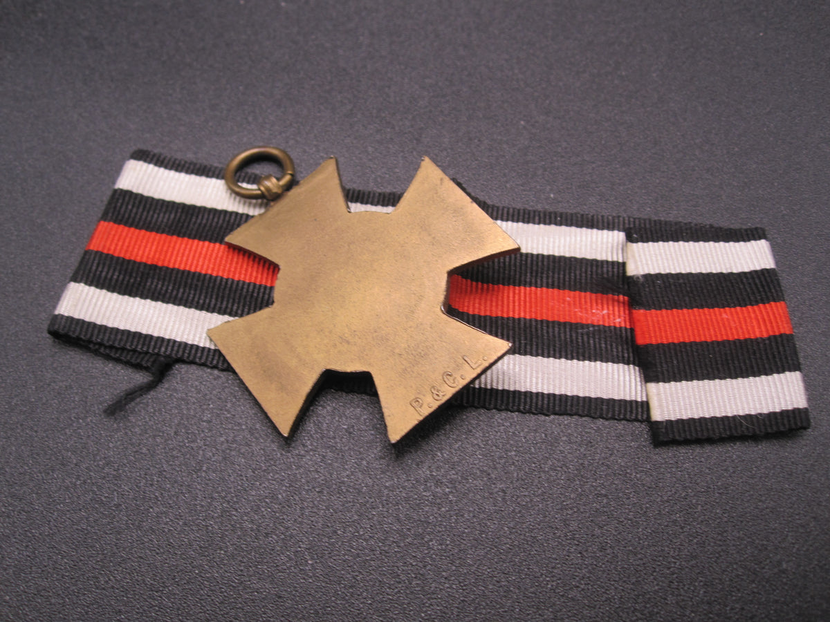 Ehrenkreuz des 1.Weltkrieges  für Kriegsteilnehmer 1914 - 1918 Hersteller: P.&amp;.C.L. in Mint Condition