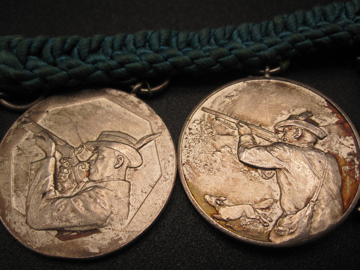 6 Alte Jagdabzeichen jagdliche Schützenorden Schützenmedaille 1927 &amp; 1928 echtes SILBER