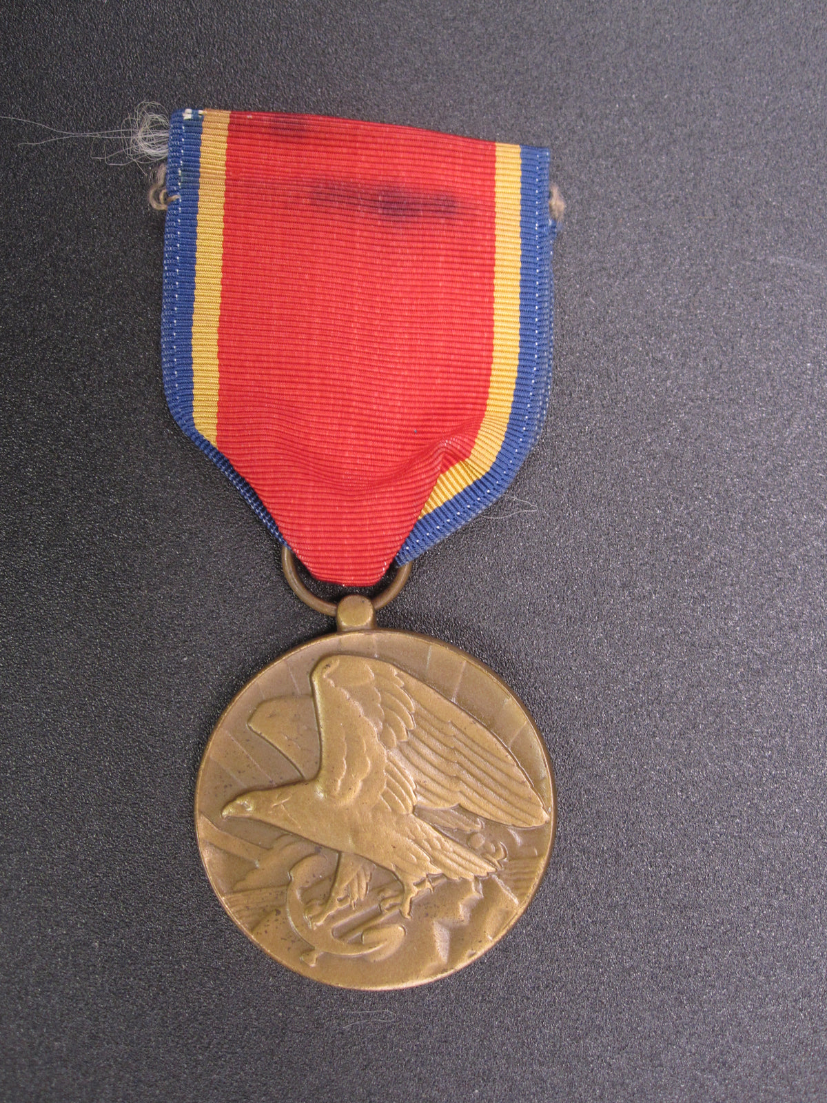 H.W.  - -     Naval  Reserve Medal 1941 - 1945 World War 2