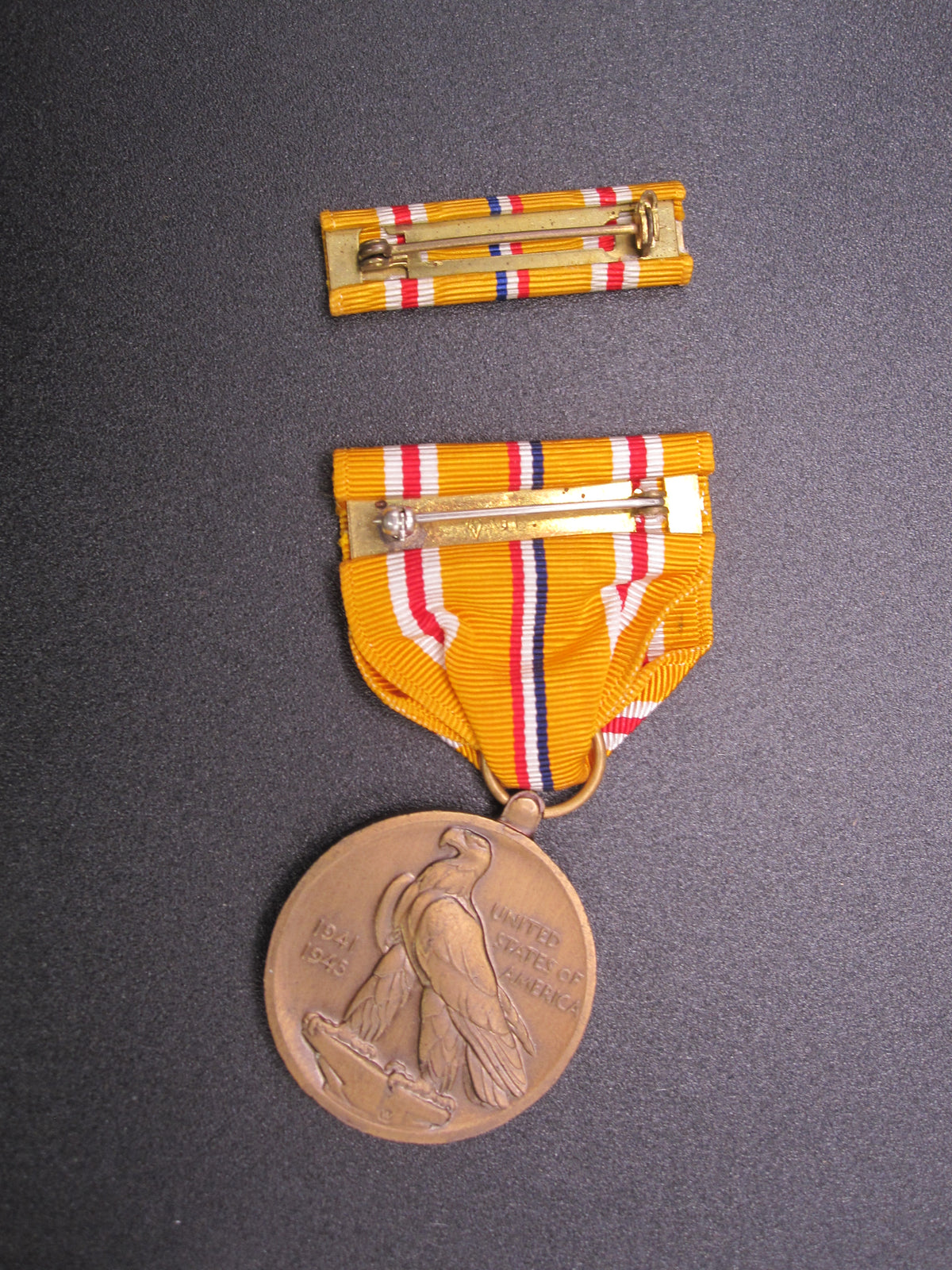 H.W.  - -    Asiatic Pacific Campaign Medal 2.Weltkrieg 1941 - 1945