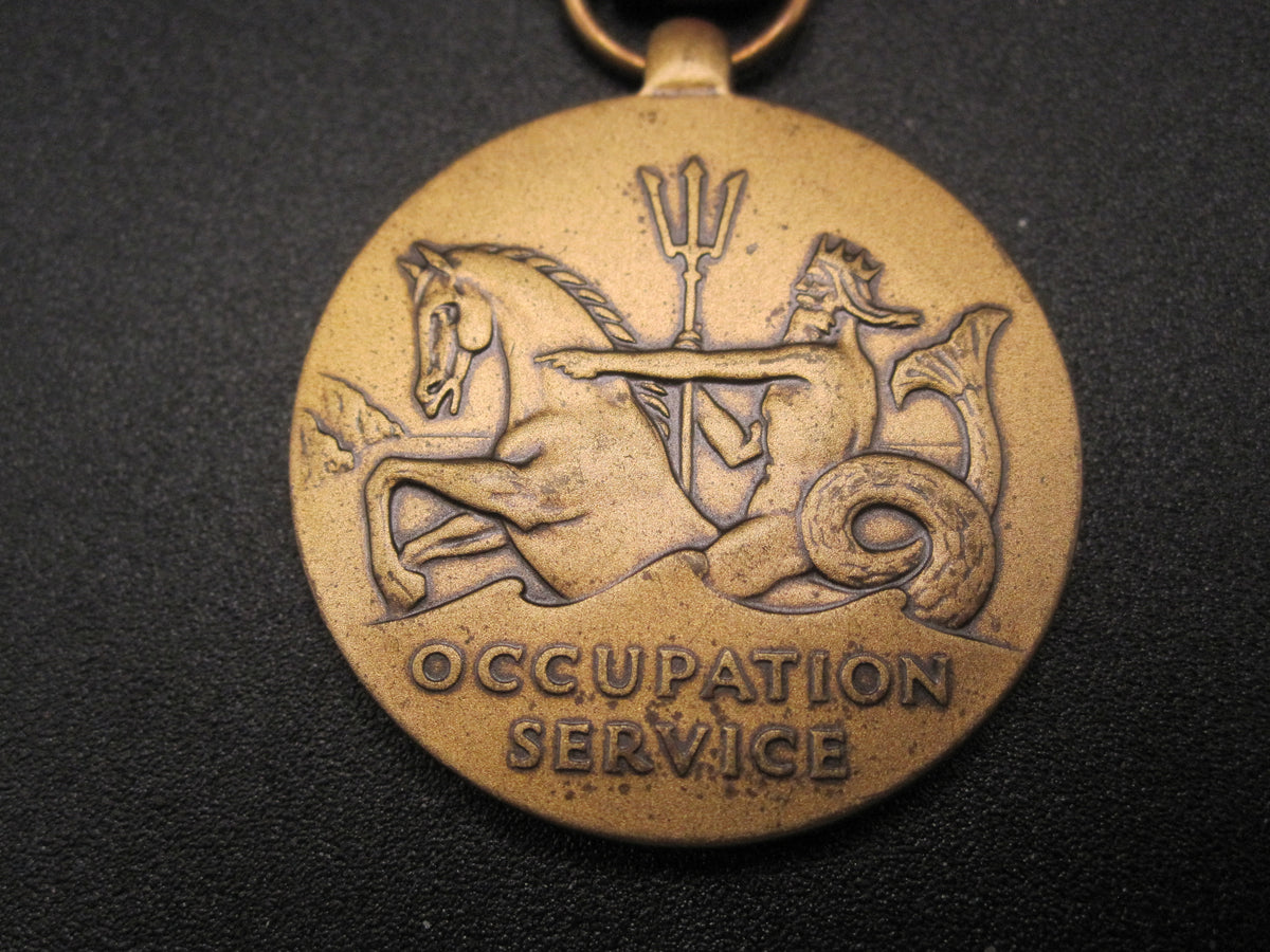 H.W.  - -  Occupation Service Medal 1941-1945  -Navy- 2.Weltkrieg