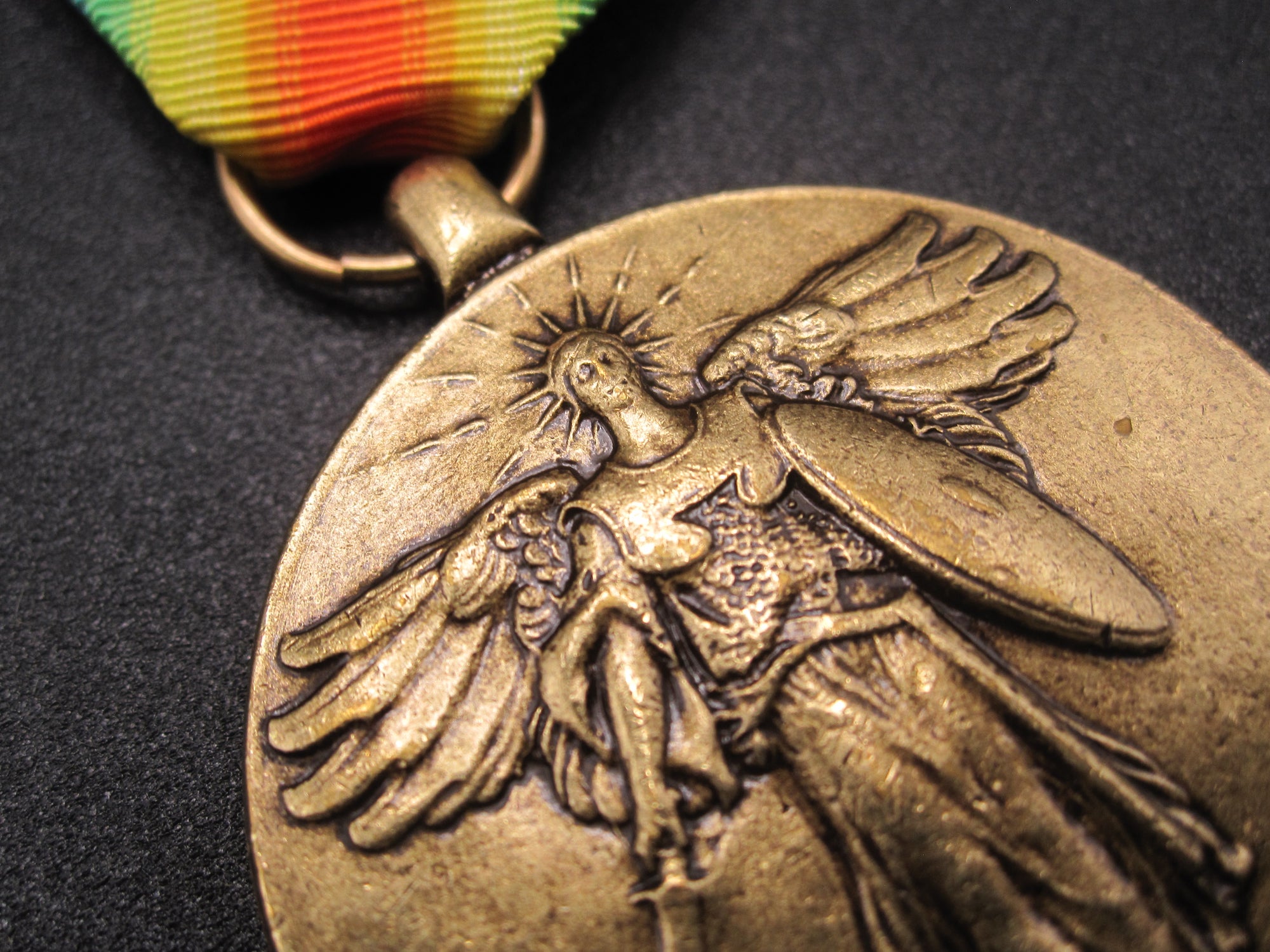 H.W.  - -  American Victory Medal 1917-1918  aus dem 1.Weltkrieg