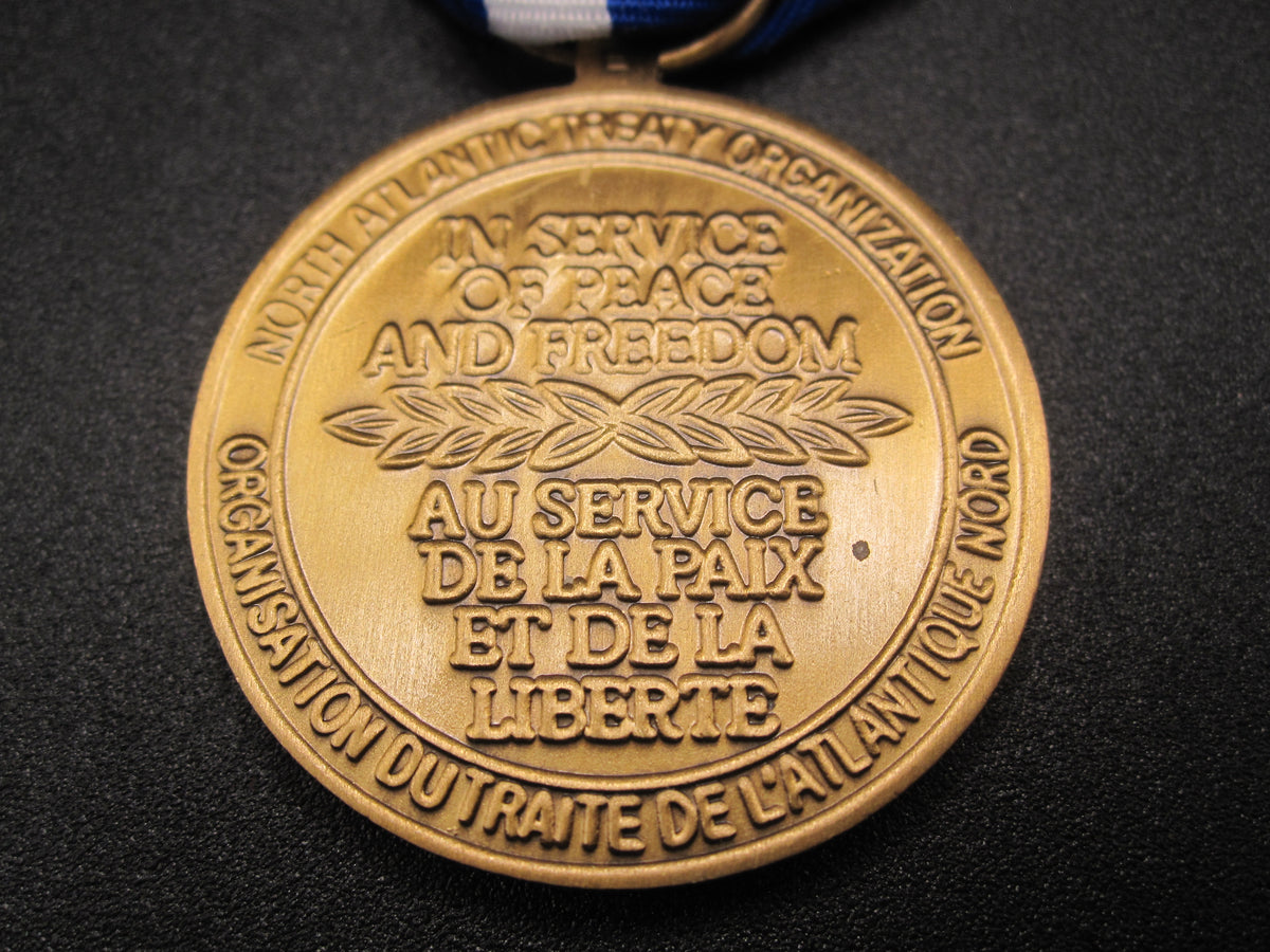H.W.  - -   KOSOVO NATO Einsatzmedaille Bundeswehr FORMER YUGOSLAVIA SFOR KFOR ISAF