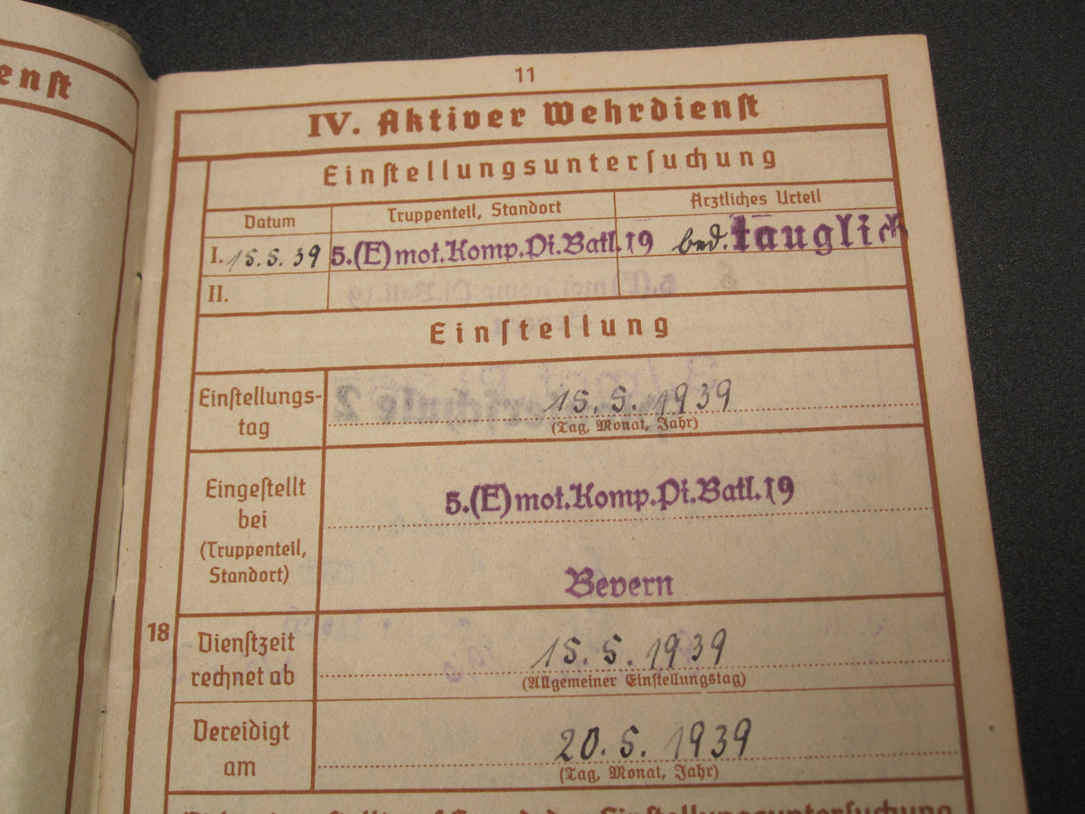 H.W.  -  -  Wehrpaß Division Feldherrnhalle