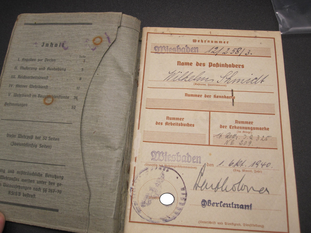 H.W.  --  - Wehrpaß Gebirgsjäger Finnland Lapplandschild