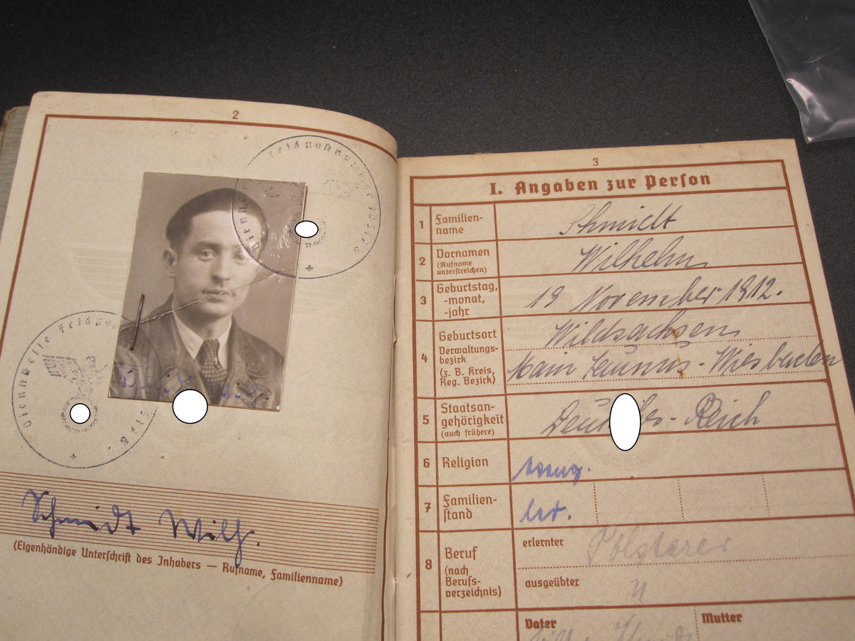 H.W.  --  - Wehrpaß Gebirgsjäger Finnland Lapplandschild