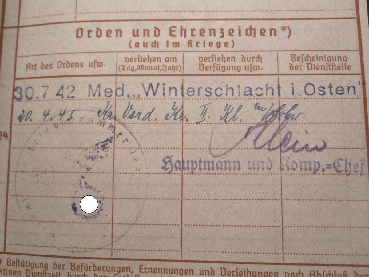 H.W.  --  - Wehrpaß Gebirgsjäger Finnland Lapplandschild