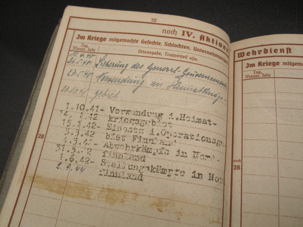 H.W.  --  - Wehrpaß Gebirgsjäger Finnland Lapplandschild