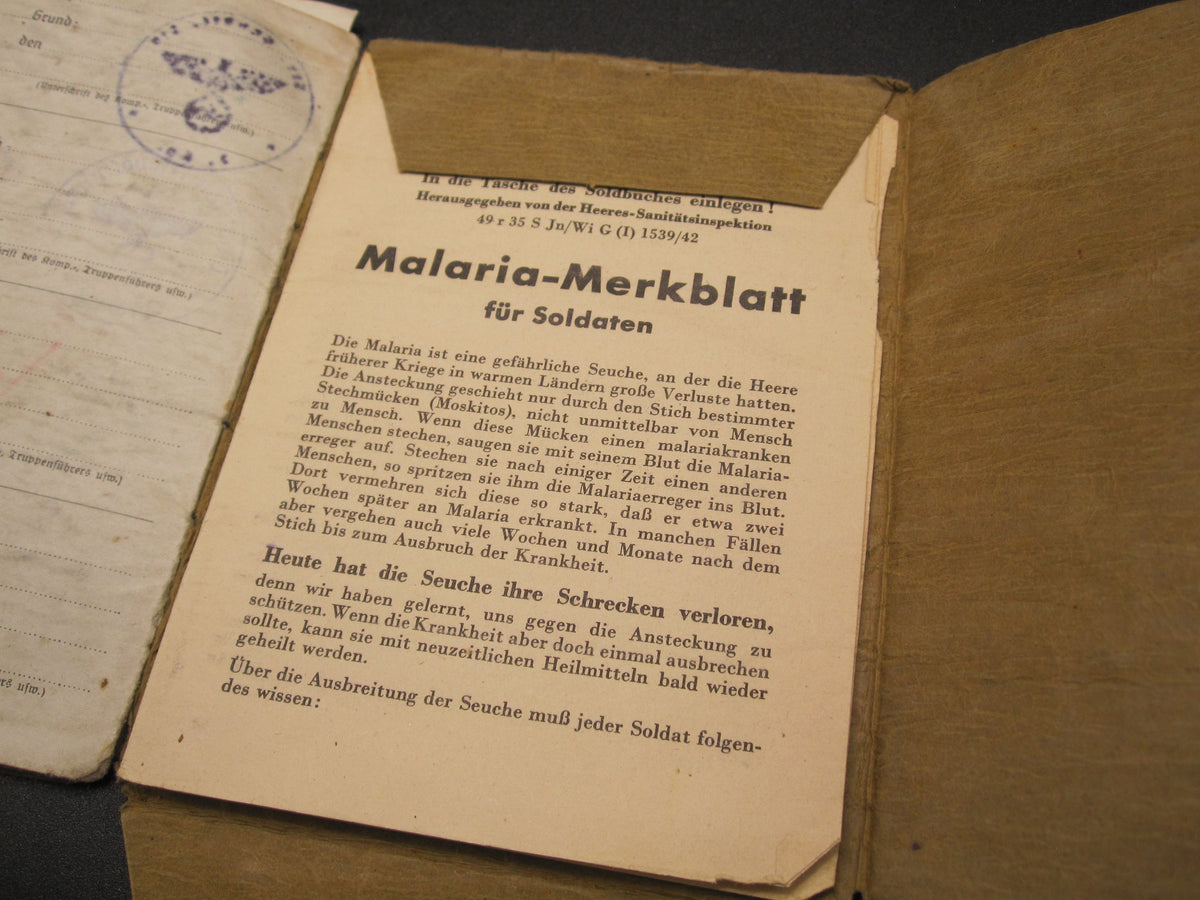 H.W.  -  -   Wehrpaß &amp; Soldbuch  KURLANDBAND