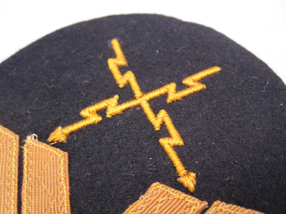 H.W.  -  -   ORIGINAL Abzeichen Fernschreiberlaufbahn