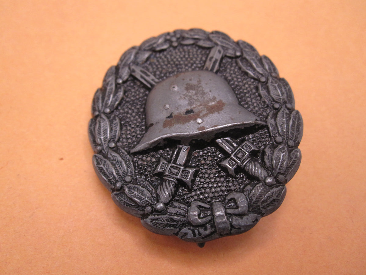 Verwundetenabzeichen in Schwarz 1918 aus Eisen (VAZ)